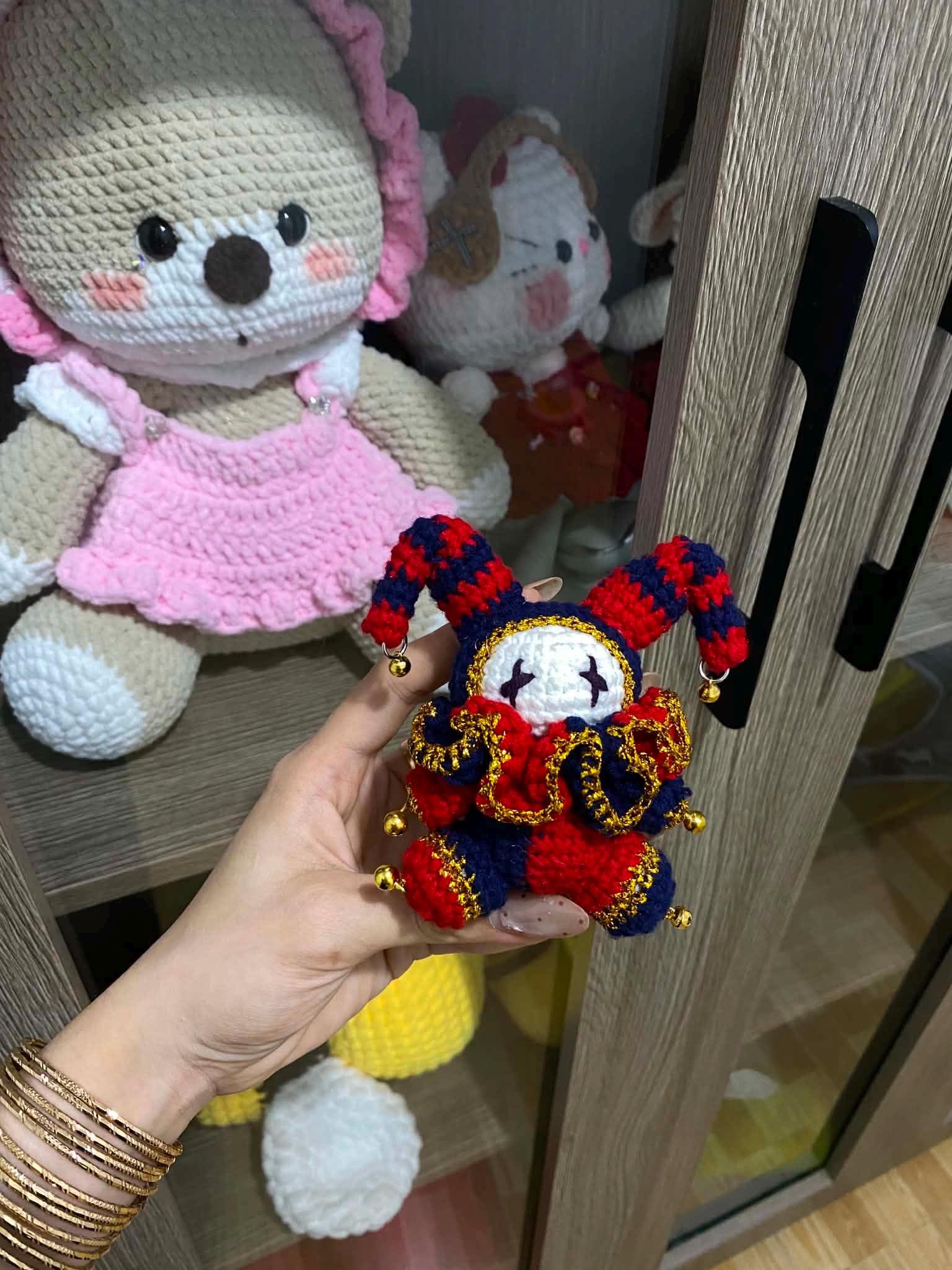 ピエロのぬいぐるみ - Etsy 日本