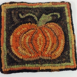 Rug Hooking PATTERN, Pumpkin Mat, 8&quot; x 8&quot;, P182, DIY Primitive Pumpkin Mat, Beginner Hooked Rug Pattern