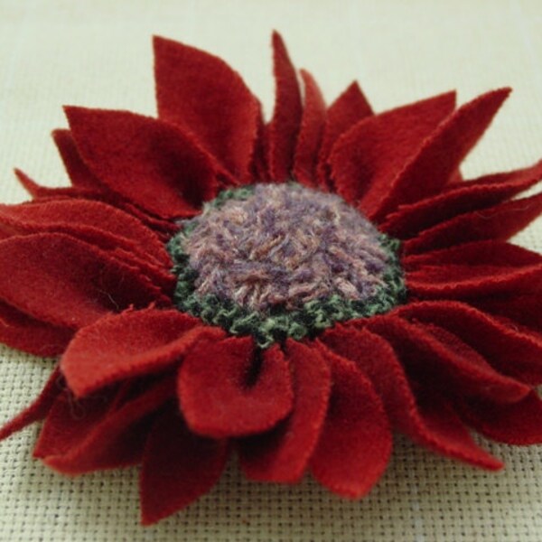 Red Wool Flower Pin, J380