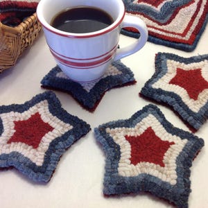Rug Hooking PATTERN, Red, White and Blue Mug Rugs, P126, Americana Coasters DIY, Patriotic Stars