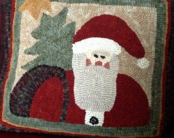 Rug Hooking PATTERN, Old Saint Nick, 14 x 16, Christmas Hooked Rug Pattern, P132, Christmas, DIY Santa pattern