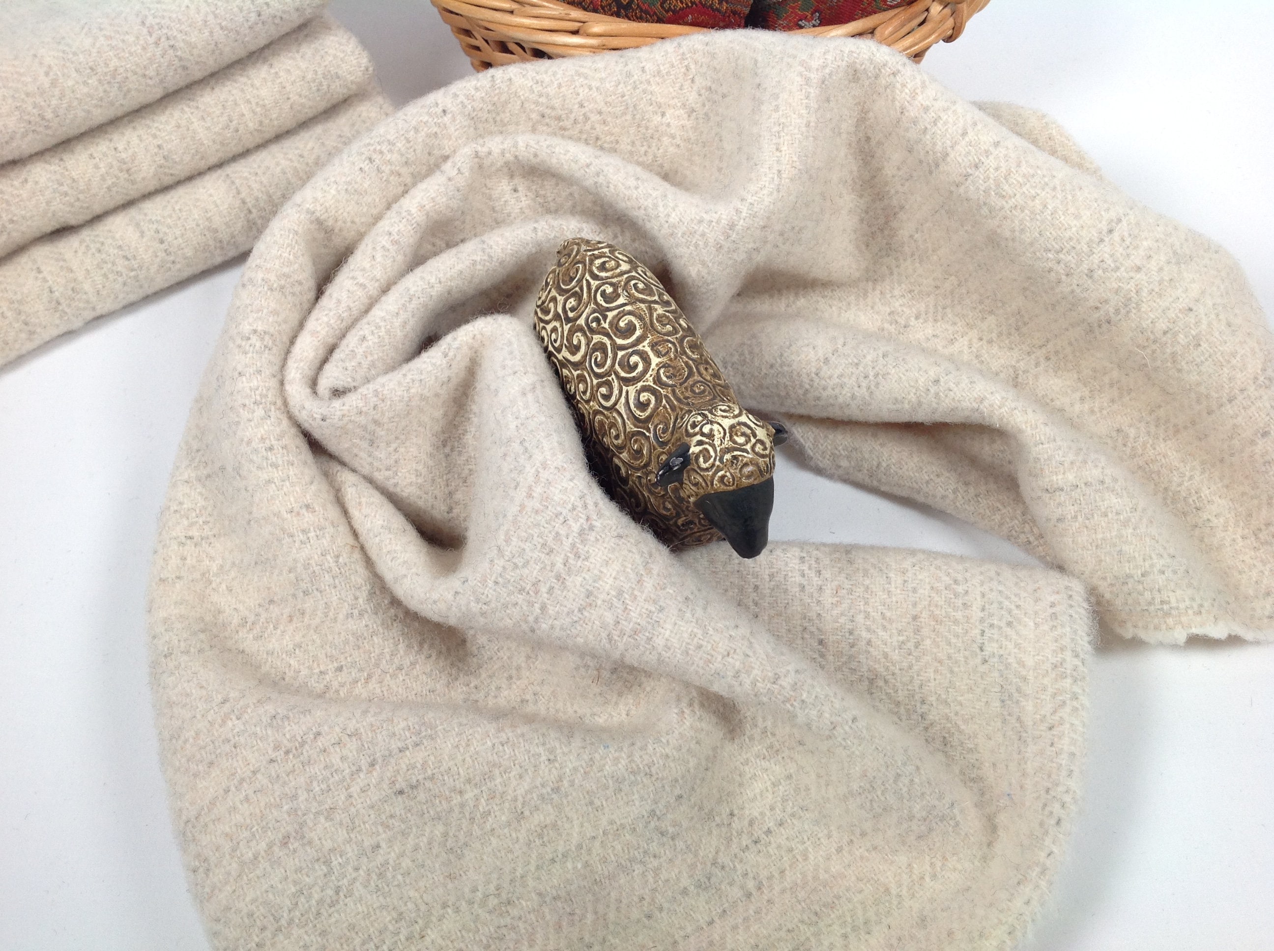 Fat 1/4 Yard, Tiny Texture White and Gray Wool Fabric, J602, Off White