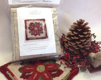 Rug Hooking KIT, "Poinsettia Mat", 8" x 8", K108, DIY Rug Hooking Kit, Christmas Rug Mat Kit, Holiday Tea Trivet