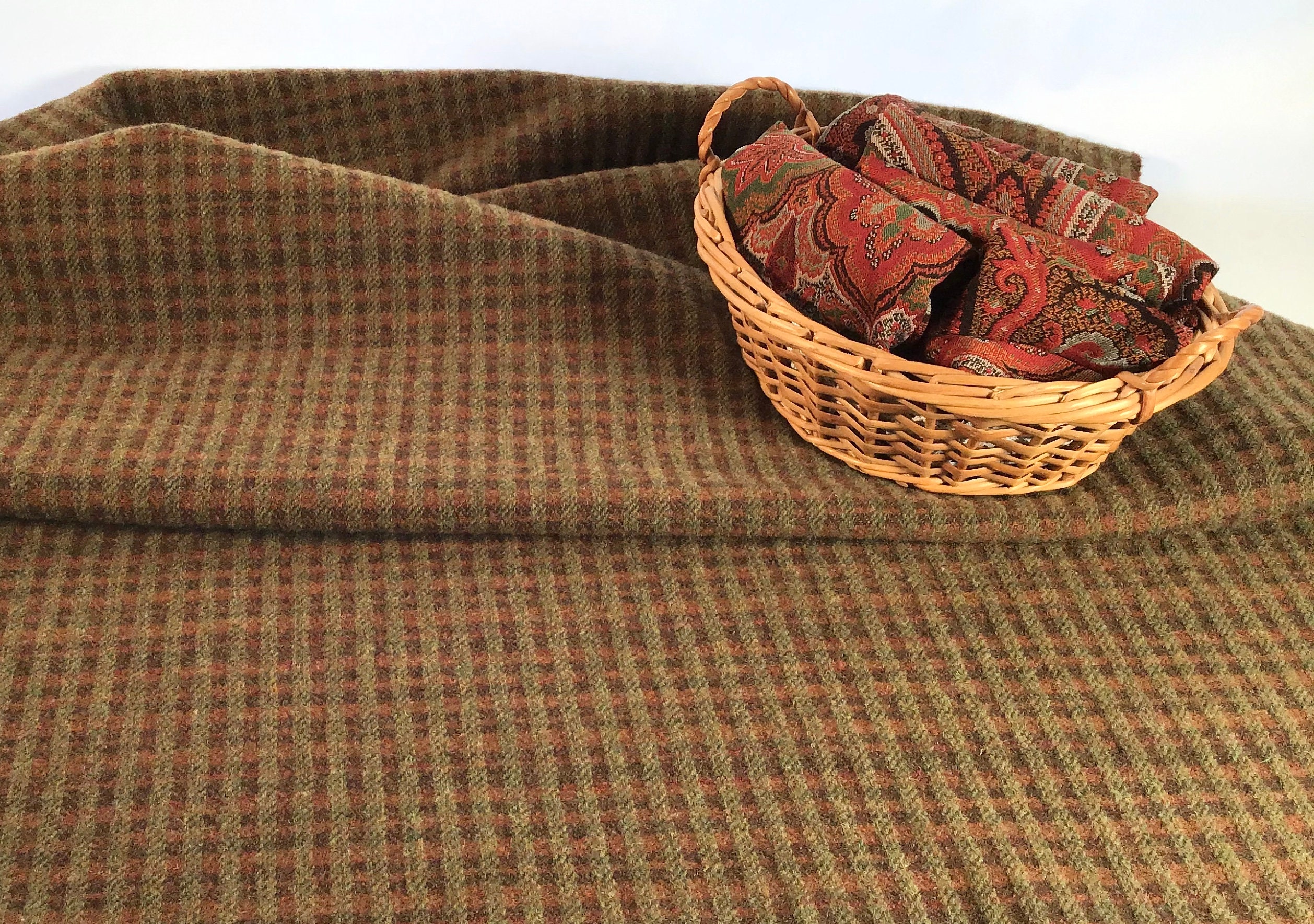 Joshua Tree, a mill dyed wool fabric for Rug Hooking and Appliqué, W591