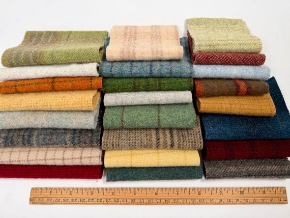 Wool Applique Scrap Pack, 24 pieces, mill dyed, W758, Penny Rugs, wool stictchery pack, wool crafters gift bundle