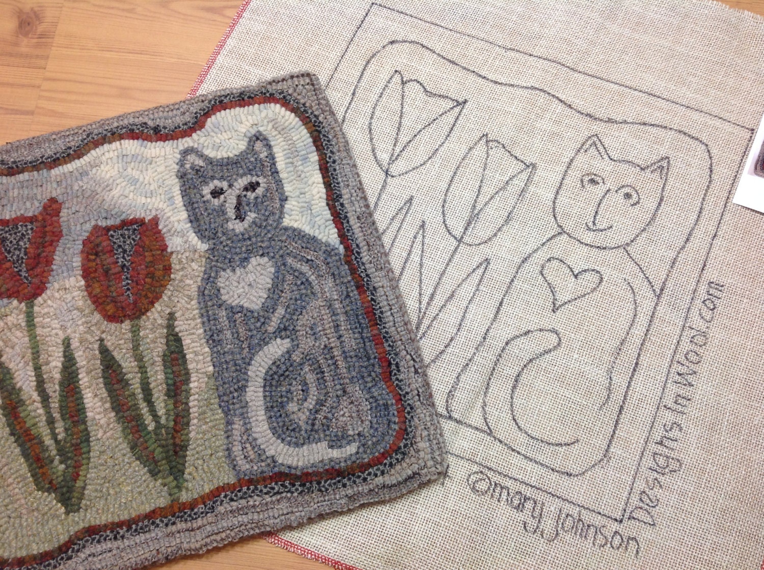 Rug Hooking KIT, Tulip the Cat, 14 x 14, DIY Rug Hooking Kit, K103