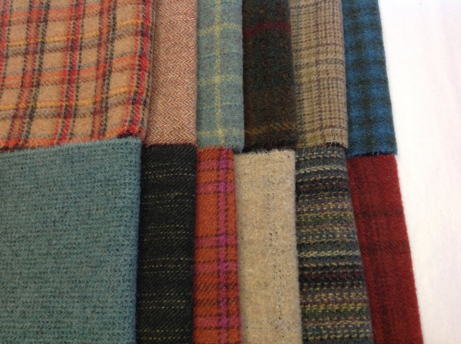 Sunset to Dawn, Wool Fabric for Rug Hooking and Applique, 12) pieces