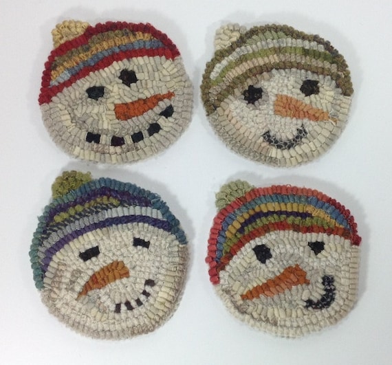 Rug Hooking PATTERN, Snowmen Mug Rugs, P155, Primitive Snowmen Design,  Folk Art Coasters, DIY Rug Hooking mug rug