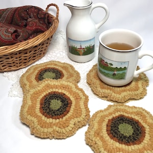 Rug Hooking KIT, Sunflower Mug Rugs, K123, DIY Rug Hooking with Wool Fabric, Wide Cut Rug Hooking