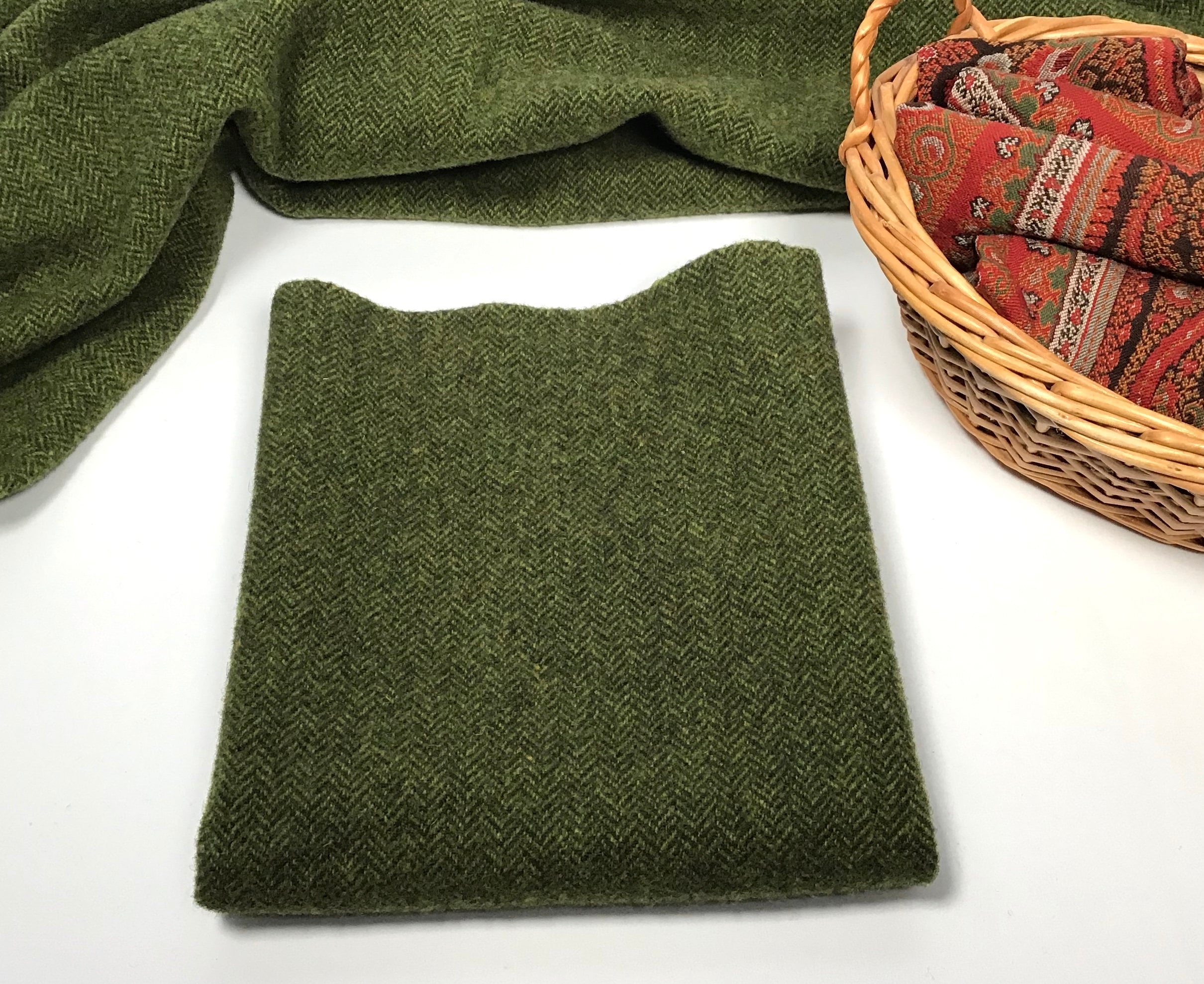 Sweet Pea Green, Felted Wool Fabric for Rug Hooking, Wool Applique and  Crafts