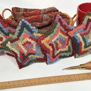 Rug Hooking PATTERN, Star Mug Rugs, P157, Folk Art Stars Coasters, DIY Primitive Star Ornaments, Christmas