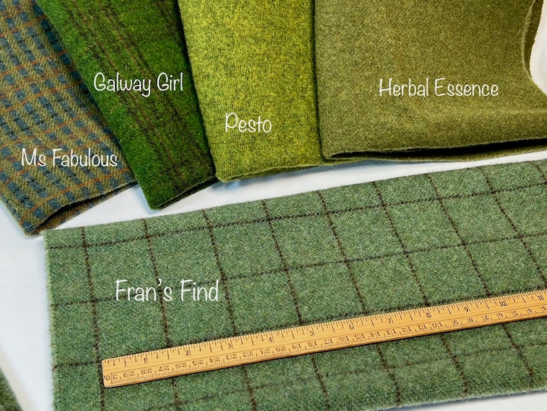 Fran's Find, a mill dyed wool fabric for Rug Hooking and Applique, W563, soft medium green wool bild 2