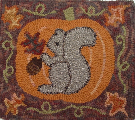 Rug Hooking PATTERN, Squirrel and Pumpkin, 12" x 14", P222