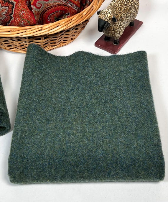 Bora, Bora, a mill dyed wool fabric for Rug Hooking and Applique, W753, blue green wool, reversible