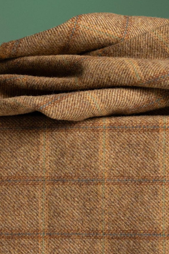 Golden Honey, 100% mill dyed wool fabric for Rug Hooking and Appliqué, W765, large light brown plaid