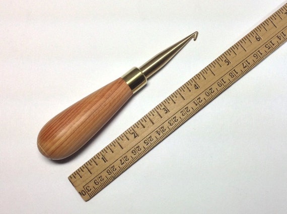 Hartman Hook, 9mm Pear Handle for Primitive Rug Hooking, S213, Wide Cut Rug Hook