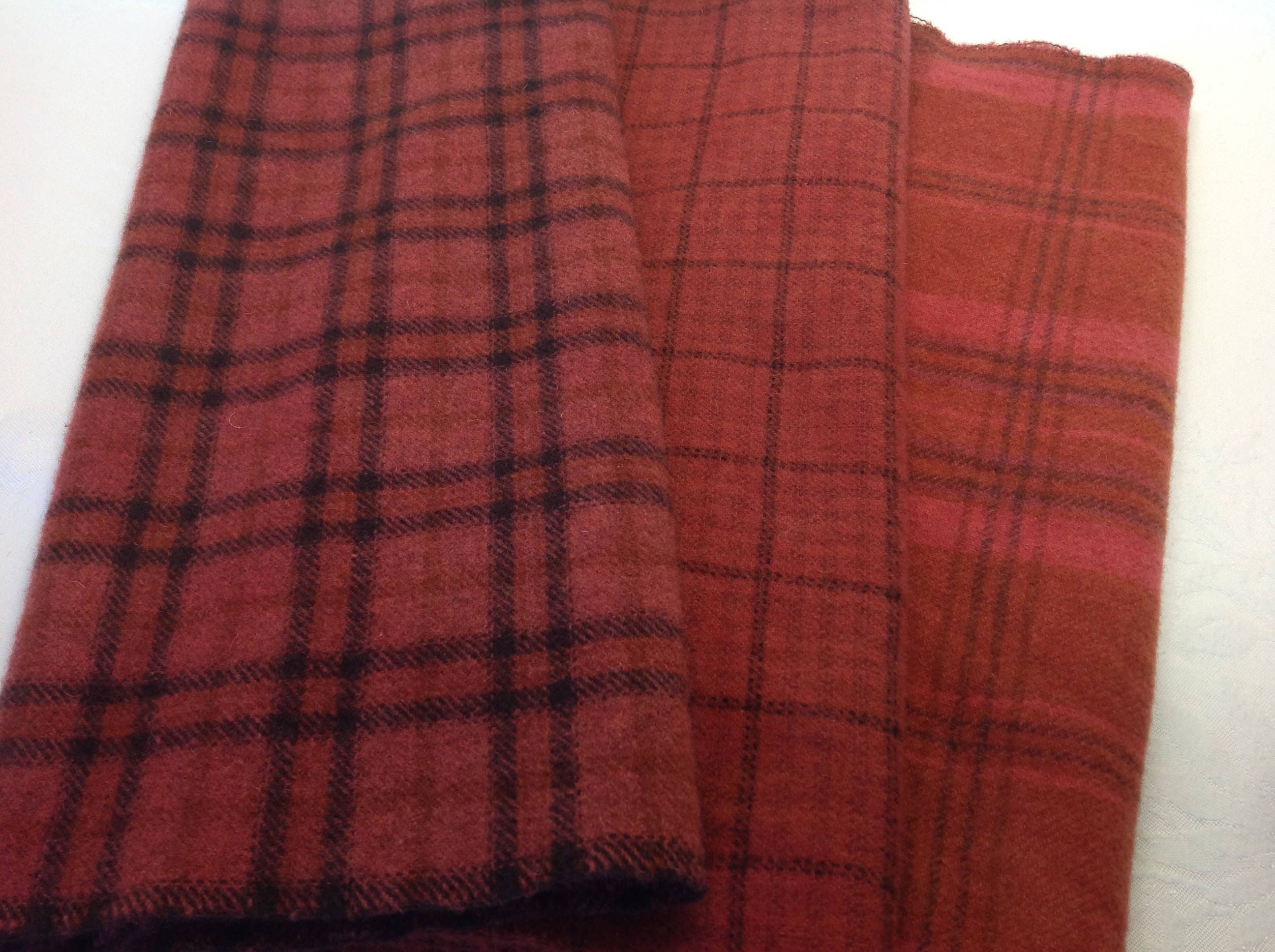 3) fat 1/4s, Autumn Reds, Hand Dyed Wool Fabric, W359, Soft Warm Reds ...