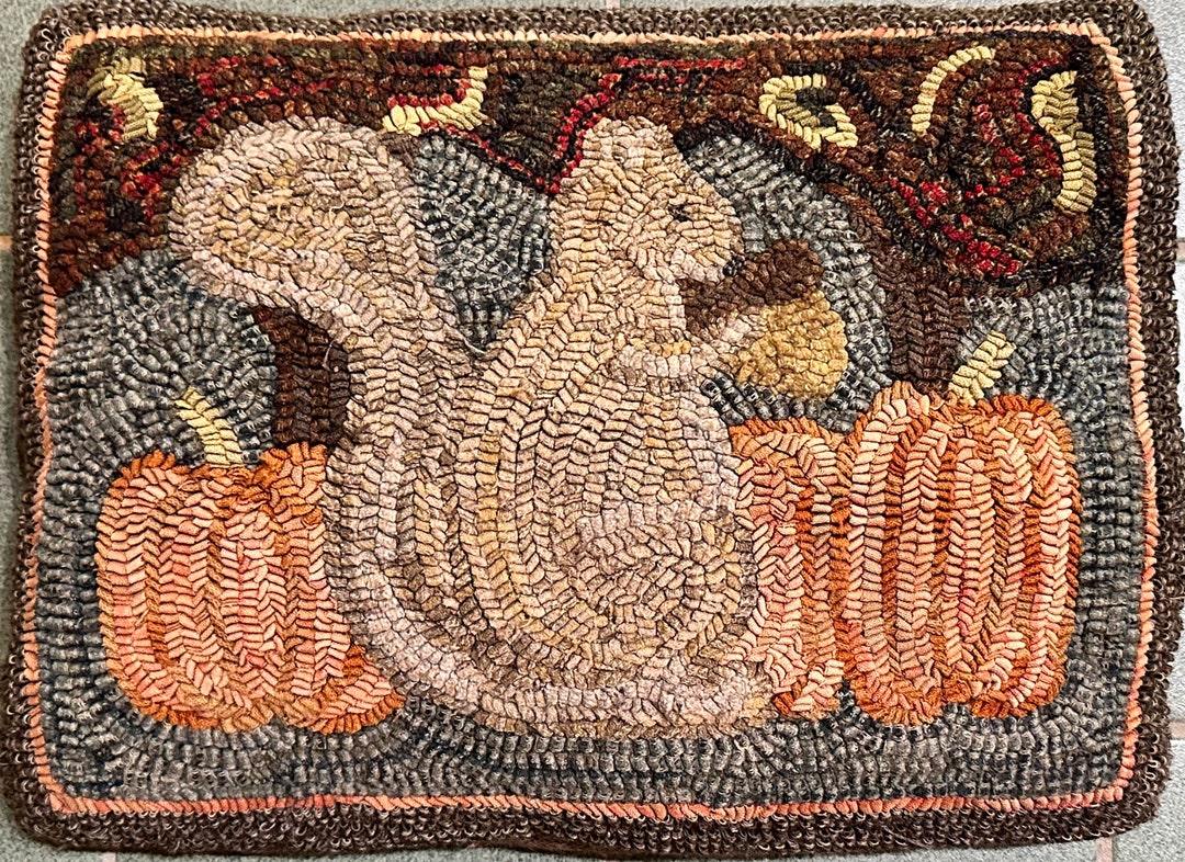 Rug Hooking PATTERN, Squirrel on a Picnic, 14 X 18, P221, Woodland
