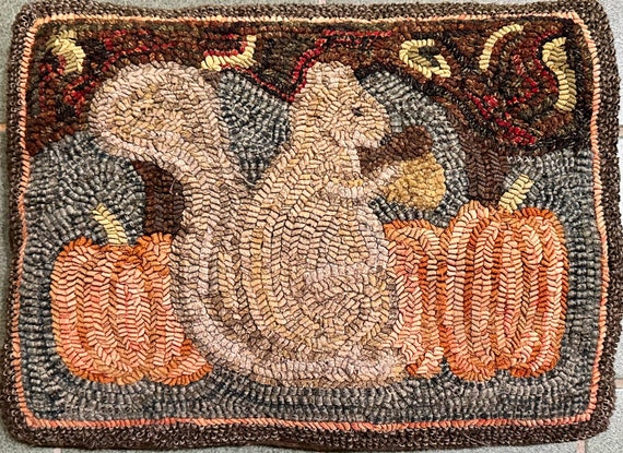 Rug Hooking PATTERN, Squirrel on a Picnic, 14" x 18", P221, Woodland squirrel, DIY Squirrel Rug Design