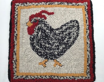 Rug Hooking PATTERN, Chicken Mat #3, 8" x 8", P212, DIY primitive hooked rug design,  Folk Art Chicken Design
