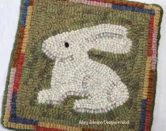 Rug Hooking KIT, "Bunny Mat", 8" x 8", K127, DIY Rug Hooking Mat, Wide Cut Rug Hooking, Folk Art Bunny Mat