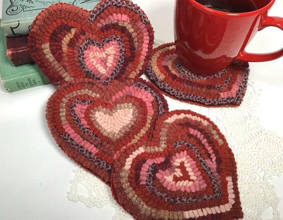Rug Hooking Kit for Heart Mug Rugs, K129, DIY Primitive Coasters, Folk Art Hearts