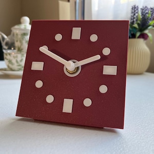 Minimalist and Elegant Desk Clock – 3D Printed PLA Modern Home and Office Decor
