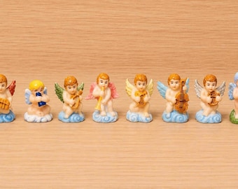 Muzyczne Anioły, zabytkowa francuska porcelana Feves | Miniaturowa figurka Cherubina do domku dla lalek, kolekcjonerska mała ceramiczna orkiestra