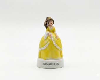 Francuska Kopciuszek Feve - Miniaturowa porcelanowa figurka Kopciuszka - Kolekcjonerska zawieszka na Objawienie - Ręcznie malowana ceramiczna księżniczka