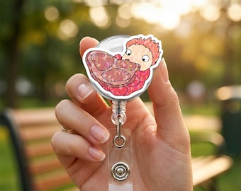 Porta-crachá retrátil holográfico Ponyo comendo presunto – Arte de comida de anime
