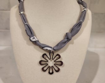 Bandana Charm Necklace Gray Flower