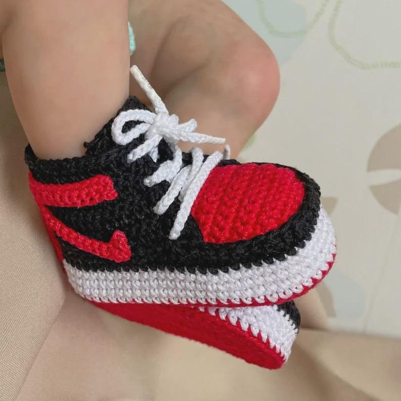 Crochet Pattern Baby Basketball Sneakers | High Top Booties (PDF ...