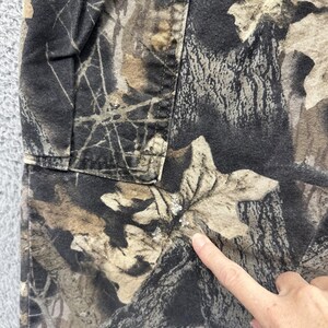 Pantalones cargo vintage de camuflaje Mossy Oak, estilo grunge/gorpcore, talla mediana x 32 para hombre. imagen 2