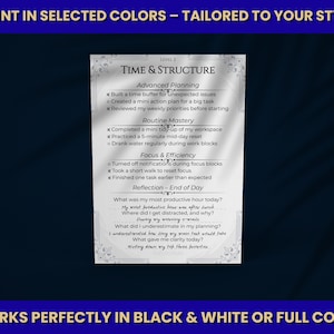 Könnte beinhalten: Ein weiß-grauer druckbarer Planer mit dem Text "TIME & STRUCTURE" und einer Liste von Aufgaben für erweiterte Planung, Routinebeherrschung, Fokus und Reflexion. Der Text "PRINT IN SELECTED COLORS - TAILORED TO YOUR STYLE" steht oben und "WORKS PERFECTLY IN BLACK & WHITE OR FULL COLOR" unten.