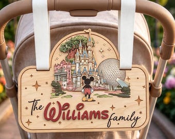 Letrero de madera personalizado para cochecito de bebé de los parques Disney, etiqueta personalizada con el nombre de la familia del Castillo de Mickey Mouse, decoración para cochecito de bebé de vacaciones en Disney World.