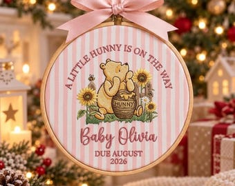 Adorno de Winnie the Pooh Little Hunny para anunciar el embarazo, anuncio de bebé bordado, regalo de recuerdo para los futuros abuelos