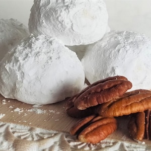 Soft Pecan Snowball Cookies