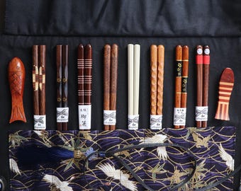 Juego de palillos de madera hechos a mano, bolsa de grulla y soporte para peces, vajilla coleccionable