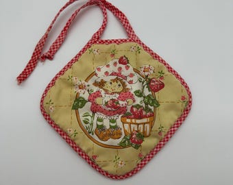 Vintage Strawberry Shortcake Potholder - 1980 American Greetings Cottagecore