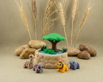 Safari Wasserstelle CritterPod ™ Spielset | Bildfreies fantasievolles Spiel