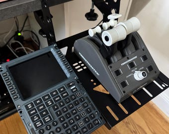 Winwing WinCtrl PFP or MCDU mount for Thrustmaster Flying desk clamp