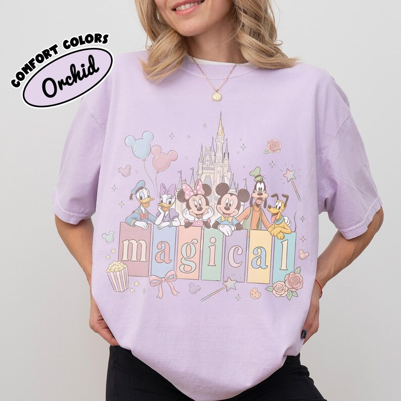 Vintage Comfort Colors® Pastel Magical Castle Snacks-shirt, retro Coquette-T-shirt Mickey & Friends, Disneyland-gezinsvakantie-uitstapje 2026 Shirts Orchid