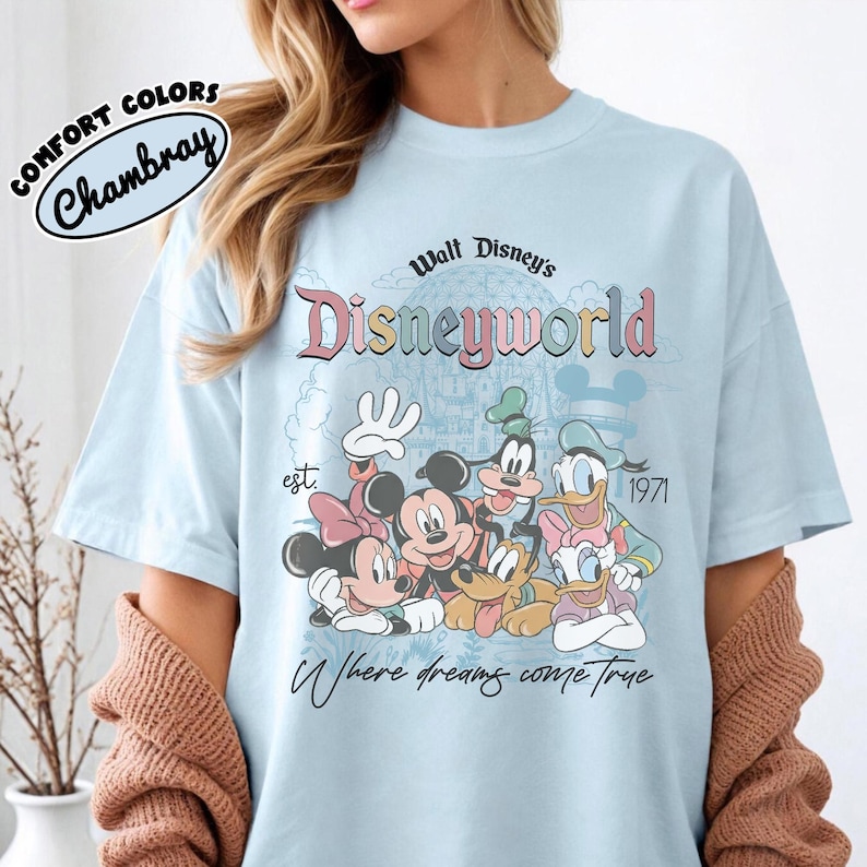 Vintage Comfort Colors Walt Disney World Est 1971-skjorta, Disney-tröja med familjesemester 2026, Disney-grupptröja, Retro Disneyworld-tröja Chambray/Light Blue