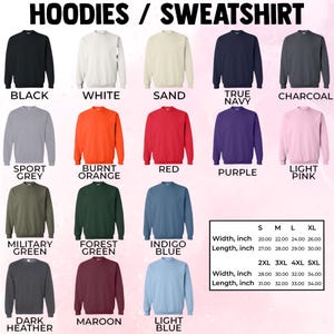 Puede incluir: Una selecci&oacute;n de sudaderas con y sin capucha en varios colores, incluyendo negro, blanco y rojo. La imagen muestra los colores y tallas disponibles, con medidas en pulgadas. El texto "HOODIES / SWEATSHIRT" est&aacute; en la parte superior.
