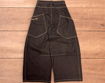 Incredibili jeans larghi e larghi in stile vintage con ricami, color nero medio.