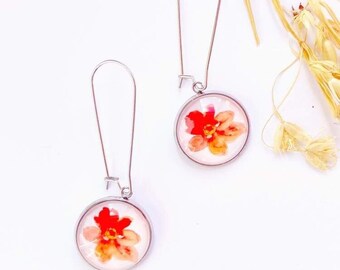 Boucles d‘oreille fleurs orange  , acier inoxydable, cabochon en verre florale, légère pendants longue boucles d’oreille l’été