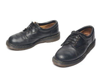 dr martens all black low