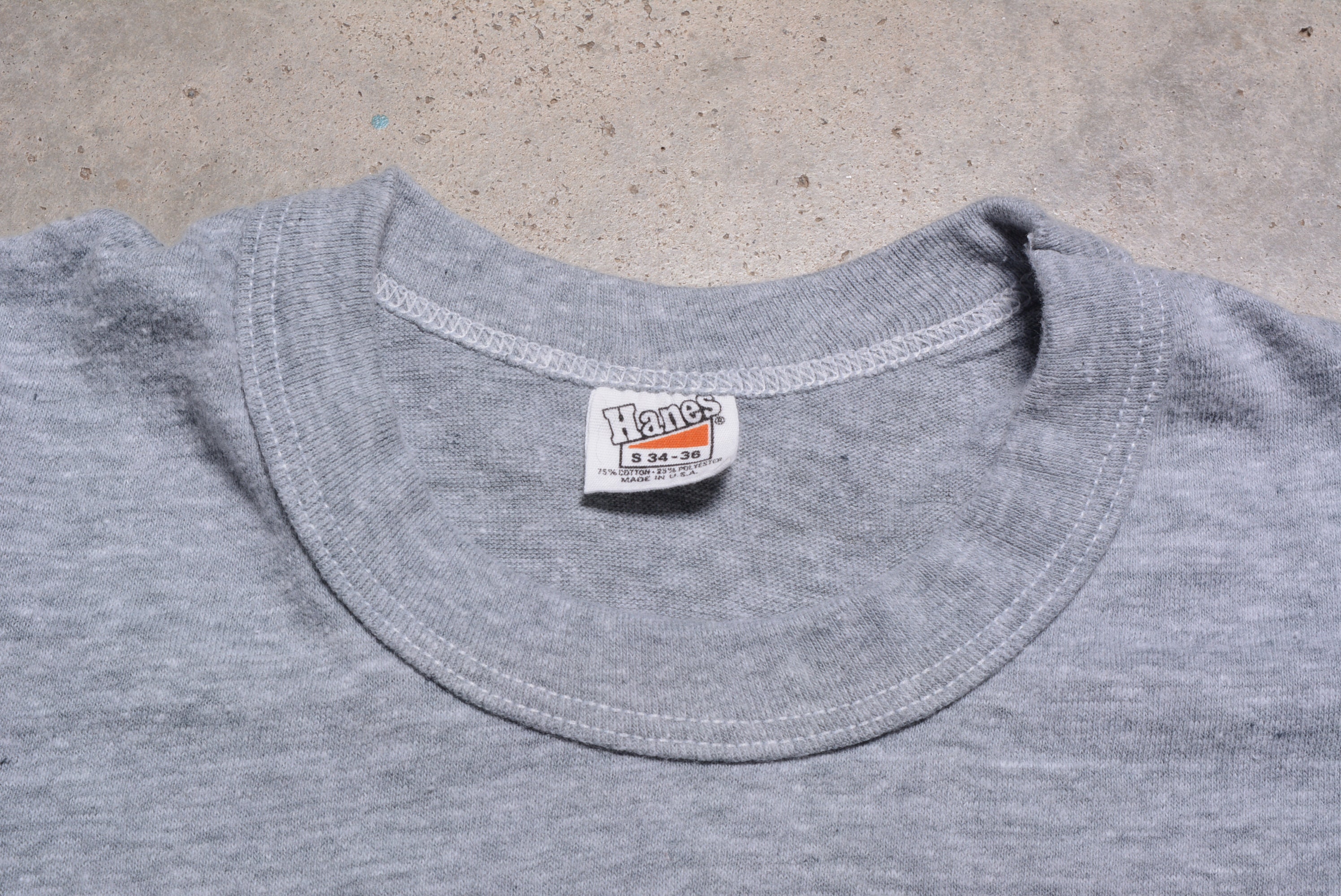 Vintage 80s Iron on T-shirt Transfer Tee Shirt Men Women Unisex XS