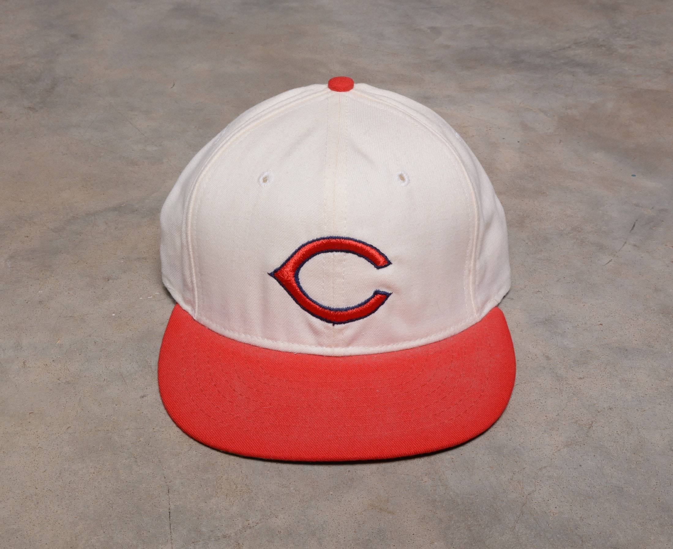 cincinnati reds hats history