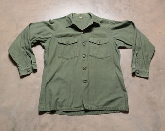 vintage jaren '70 Amerikaanse militaire leger utility shirt Vietnam oorlog tijdperk leger shirt M/L mannen vrouwen unisex OG
